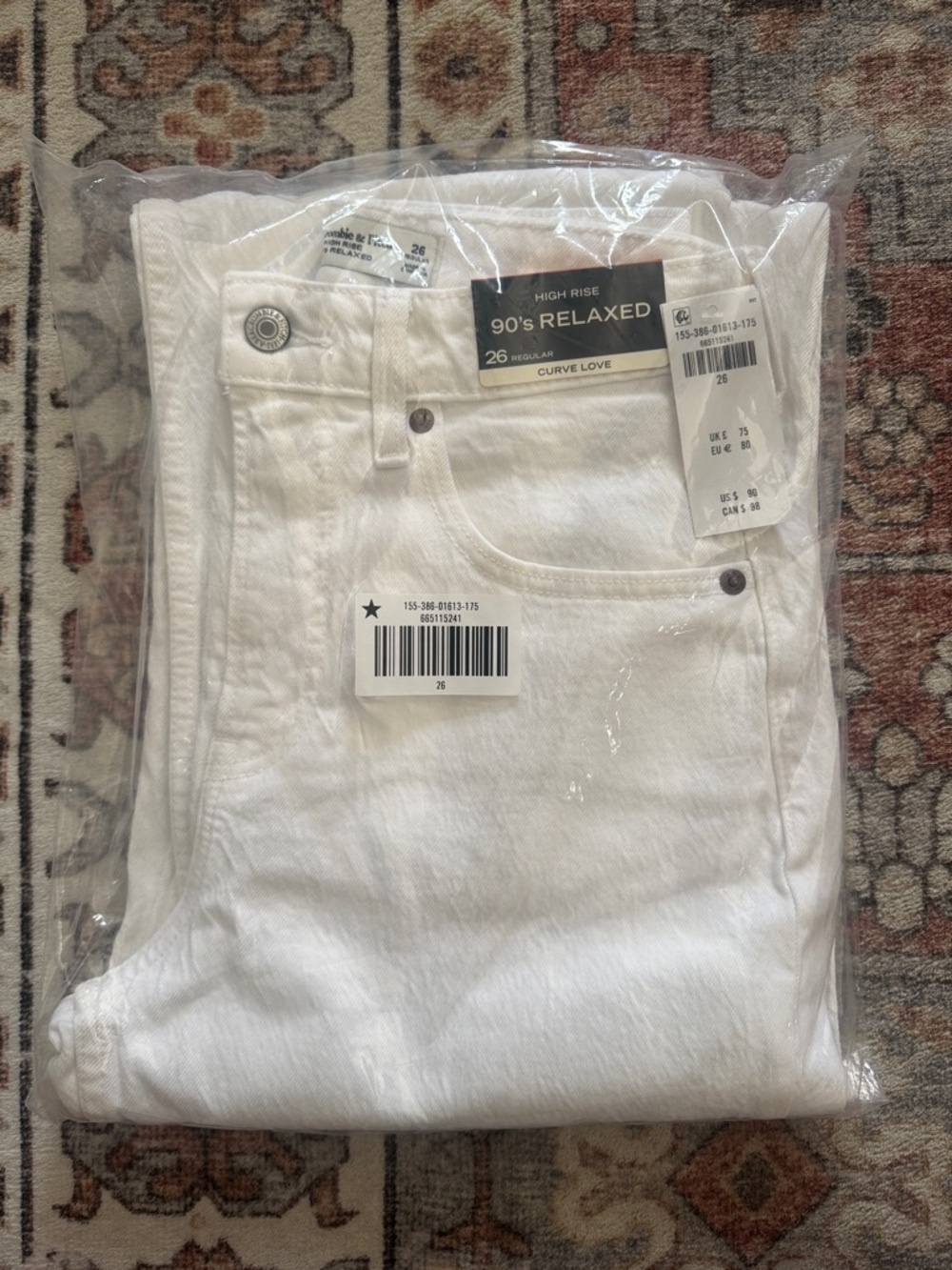 NEW Abercrombie & Fitch White High-Rise 90's Relaxed Jeans Curve Love White - 26